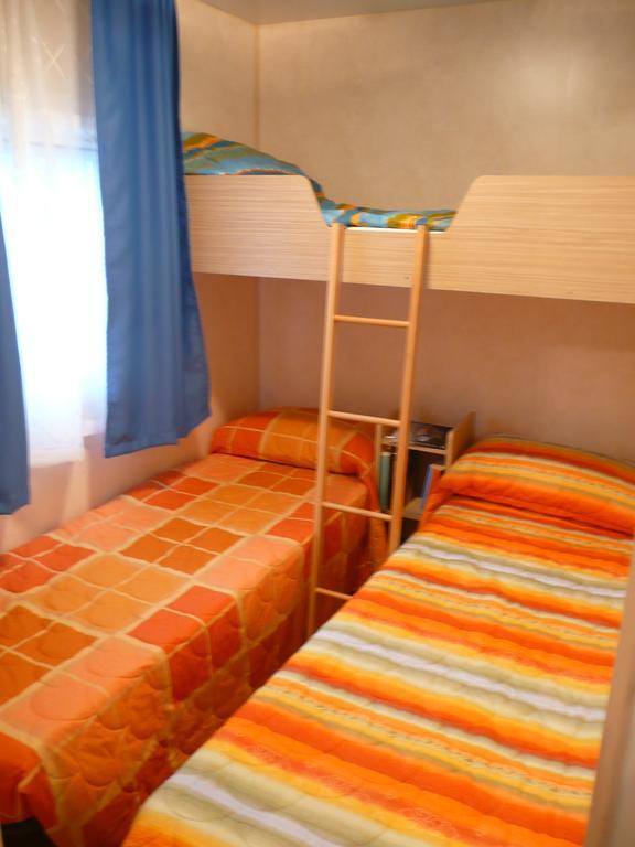 Camping Parco Capraro Лідо-ді-Єзоло Номер фото