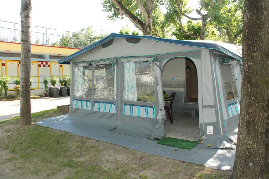 Camping Parco Capraro Лідо-ді-Єзоло Номер фото