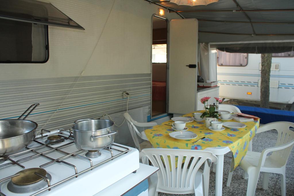 Camping Parco Capraro Лідо-ді-Єзоло Номер фото